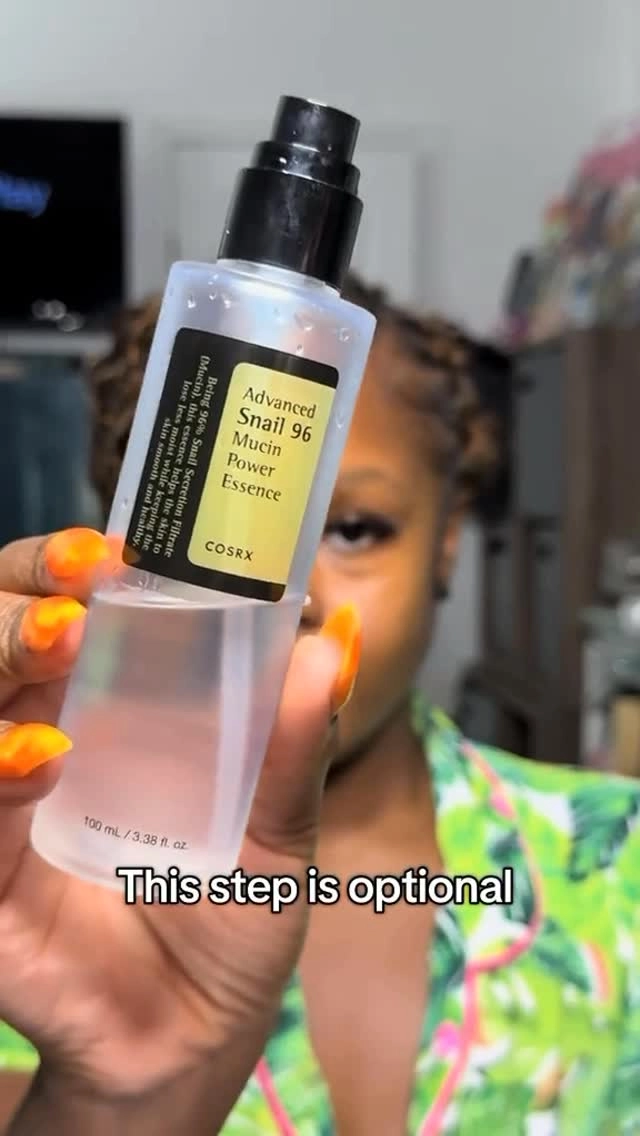 ☀️ DYK our toners are gentle + effective for morning and night use?! Johnisa wakes up to her #SkincareSoulmate and it kisses her skin goodnight before bed. 🌙 Sounds like the perfect partner.  xoxo

#HygieneTips #WitchHazel #HygieneProducts #Hygiene #FeminineProducts #PersonalCare #ShowerRoutine #AntiPerspirant #BodyOdor #Dickinsons #FacialCleanser #AffordableSkincare #skincare #SkincareRoutine #GRWM #toner