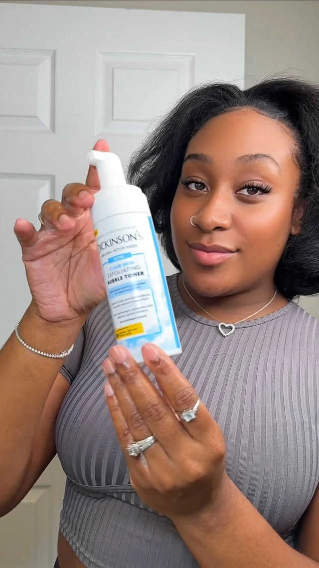 ✨Dickinson’s sent me their new Witch Hazel Exfoliating Bubble Toner and y’all… I actually love it 🫧 it’s gentle, smells clean, and leaves my skin feeling so soft and fresh after every use 💕 definitely adding this to my routine.

#DickinsonsWitchHazel #ExfoliatingBubbleToner #Influenster #SkincareRoutine #GlowingSkin #TonerGoals #SelfCareSkin #BeautyReview #voxbox #pr #explore #contentcreator #fyp #viral #atl #collab #skincare 

@dickinsonswitchhazel