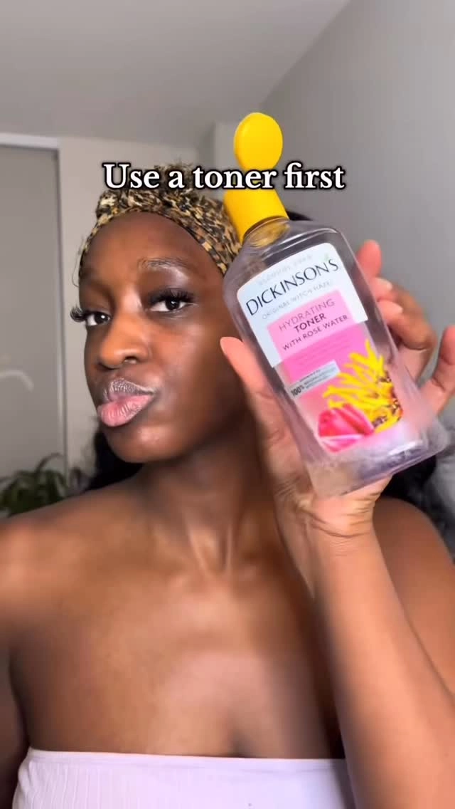 💄 Mmhmm, @king_kendraaa’s makeup looking flawless over here because she toned first with our Hydrating Toner with Rose Water. 💯 Not just any toner will do. Use only the highest-grade witch hazel because watered-down won’t cut it. xoxo 

#SkincareSoulmate #WitchHazel #MakeupRoutine #MakeupTips #DIckinsons