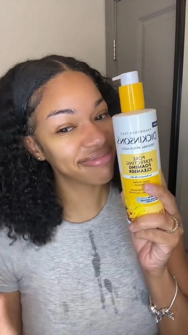 Attention Pore Perfecting Toner lovers: your soulmate has arrived. 🙏 Pair up with our Pore Perfecting Foaming Cleanser like @chrissjoy. And it’s even $5 off at select Target stores rn!!!

#SkincareSoulmate #Dickinsons #skincare #toners #FacialCleansers #GRWM #WitchHazel #AffordableSkincare #SkincareRoutine #TargetStyle #TargetLife #TargetCouponing #Target #TargetFinds #TargetRun #TargetCIrcle